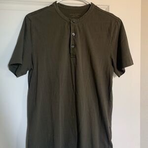 Banana Republic Army Green T-Shirt